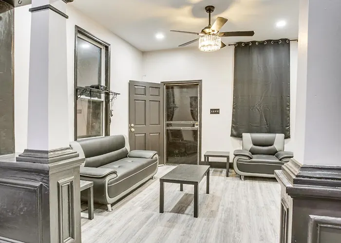 2 Mi To Bourbon St: Walkable Nola Duplex