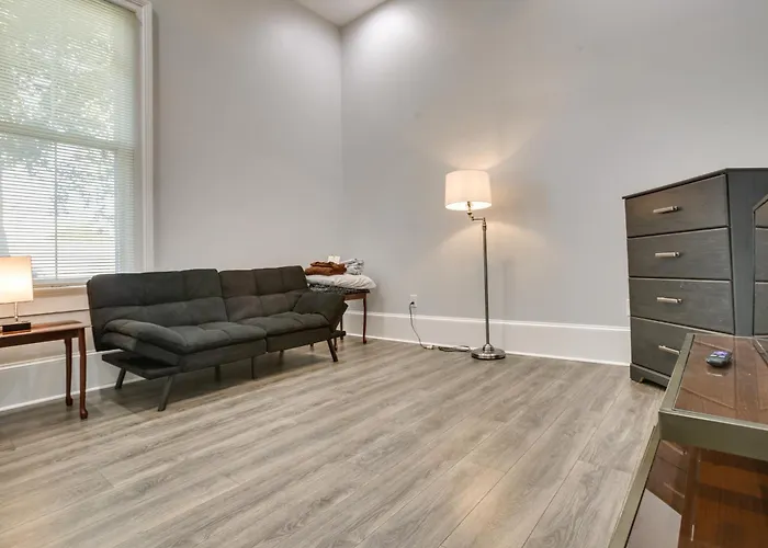 2 Mi To French Quarter: Walkable Nola Home
